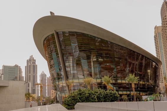 Dubai opera épület.