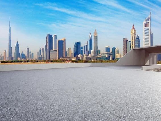 Dubai háttérben felhőkarcolok!