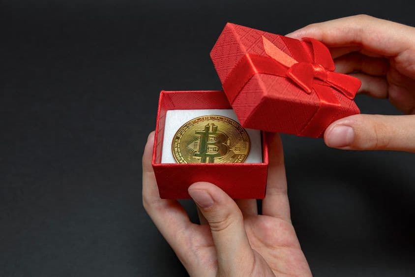 Bitcoin érme díszdobozban.