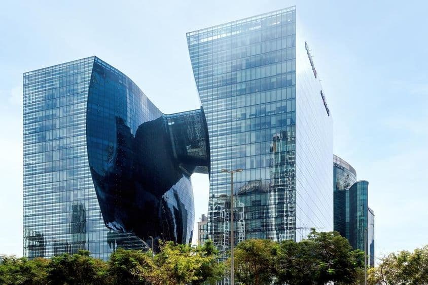 Az Opus Tower a Business Bayben.