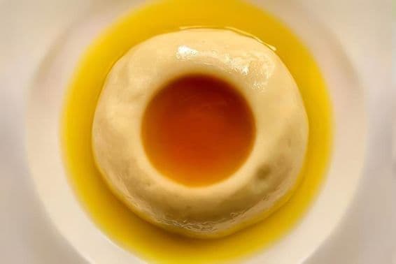 Aseeda jól ismert édes étel, amelyet általában összejöveteleken főznek, különösen gyermekszületési ünnepségeken vagy családi összejöveteleken az ünnepek alatt.