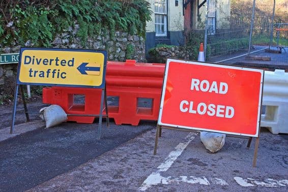 Útlezárás elterelés .