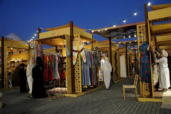 Ramadan Market gyönyörű történelmi tengerparti városában.