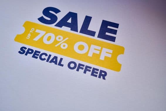 Különleges ajánlat címke akár 70% kedvezménnyel.