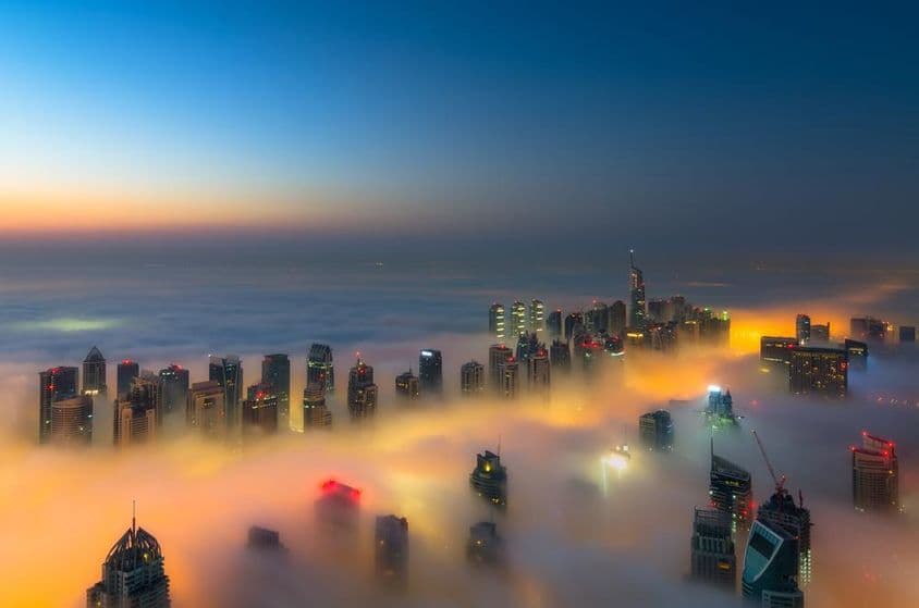 Dubai Marina fentről.