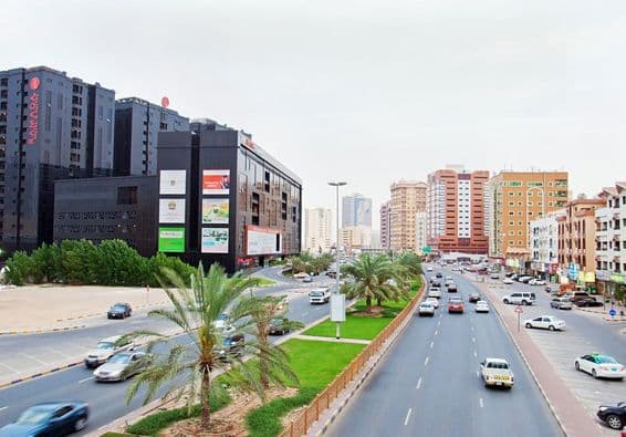 Modern Avenue, Ajman, Ajman, Egyesült Arab Emírségek.