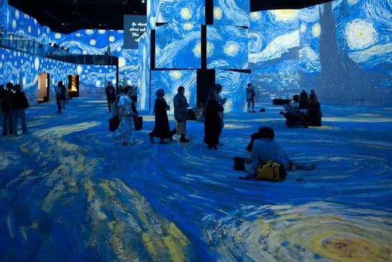 A nagy művészeti vetítés a Van Gogh kiállításon.