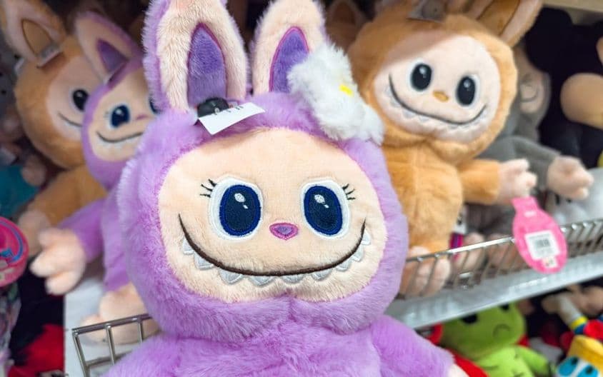 LABUBU plüssjátékok a Pop Mart's The Monsters.