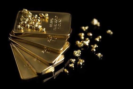 Aranyrudak egymás tetején.