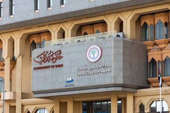 Dubai Földhivatal épülete.