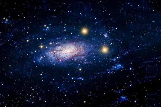 Kék galaxis az égen.