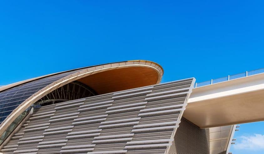 Metróállomás Dubaiban, Egyesült Arab Emírségek.