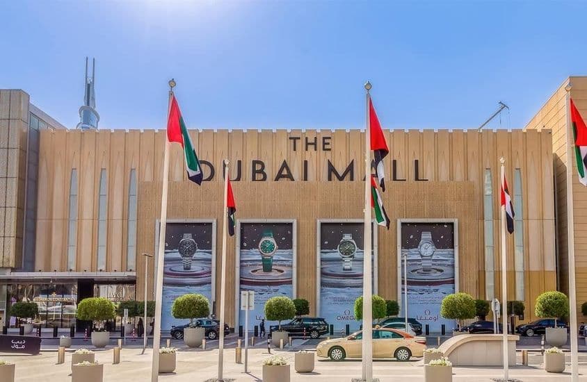 Bejárat a Dubai Mall bevásárlóközpontba.
