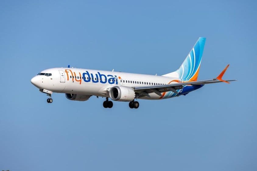 FlyDubai Boeing 737 MAX 8 (REG: A6-FQC) leszállás közben.