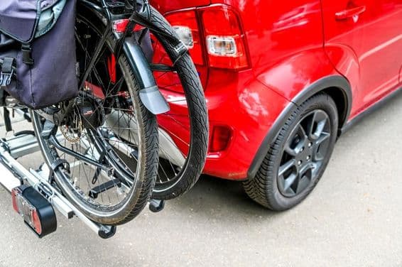 Egy kerékpártároló, egy Hitch Bike Rack.