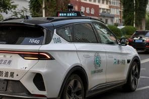 A kínai Baidu technológiai vállalat önvezető elektromos robotaxija.
