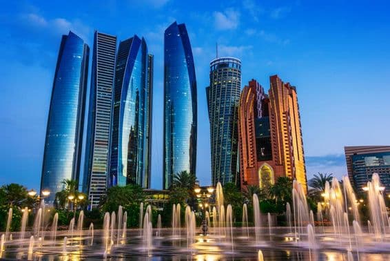 Etihad Towers Abu Dhabiban, Egyesült Arab Emírségekben