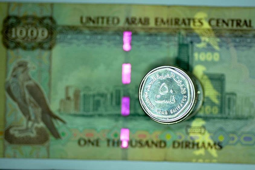 Bankjegyek és pénzérmék