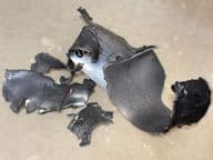 rakéta repeszeinek darabjai