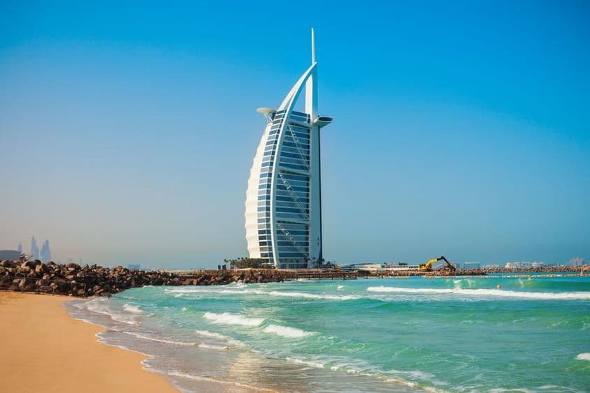 Burj Al Arab luxusszálloda és Jumeirah nyilvános strand