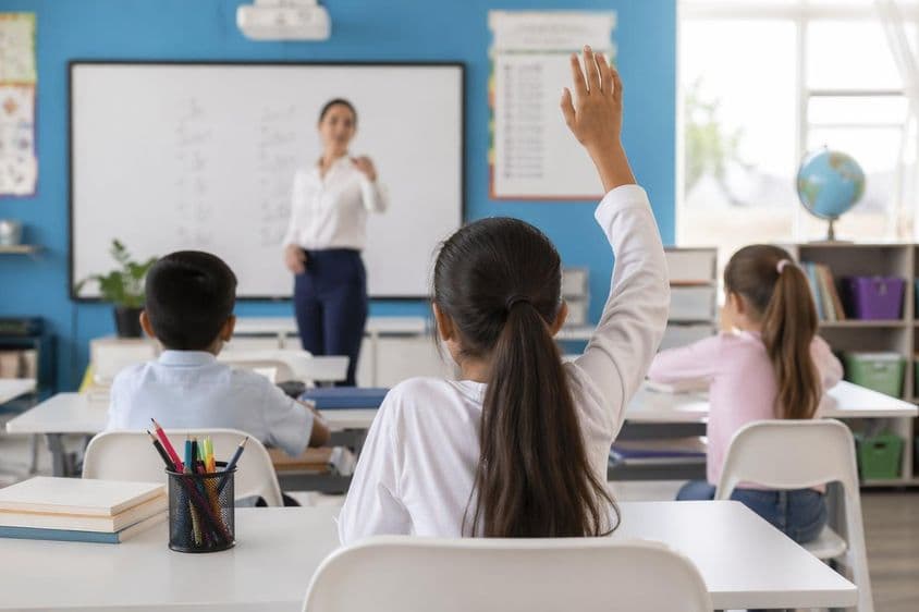 Modern tantermi pillanat