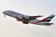 EMIRATES AIRLINES Airbus A380-800-as repülőgépe