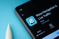 Waze app egy telefonon